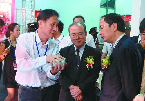 ʒɽ�˸��_(t��i)չʾ���ιٸG