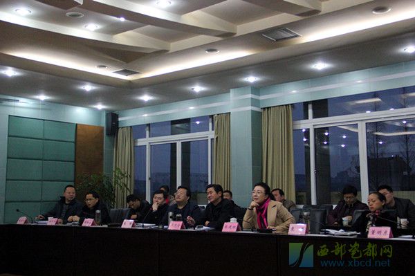 大唐電信與中船重工客商來夾考察陶瓷產(chǎn)業(yè)發(fā)展