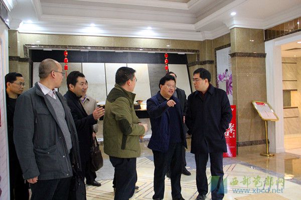 大唐電信與中船重工客商來夾考察陶瓷產(chǎn)業(yè)發(fā)展